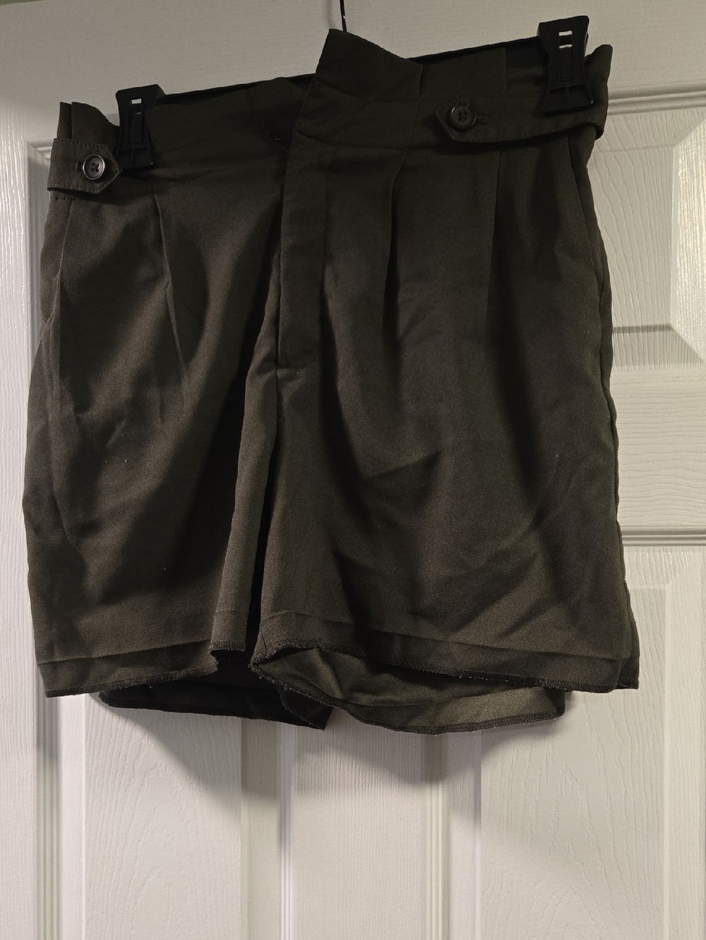 Banana Republic Womens Olive Green Pleated Shorts Size 10